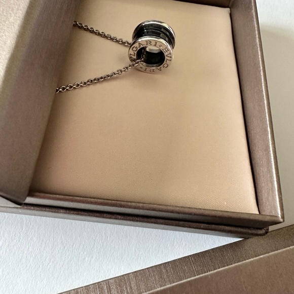 BVLGARI SAVE THE CHILDREN NECKLACE - Picture 4 of 5